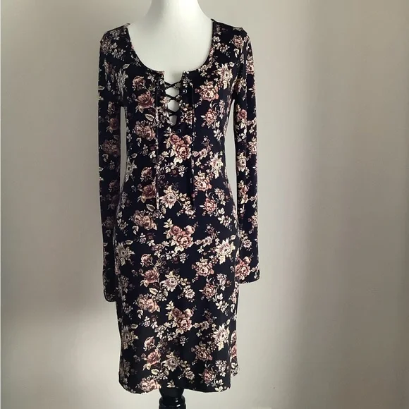 slim fit dress slacks Tight Short Beaded Floral Homecoming Party Dress main image 0